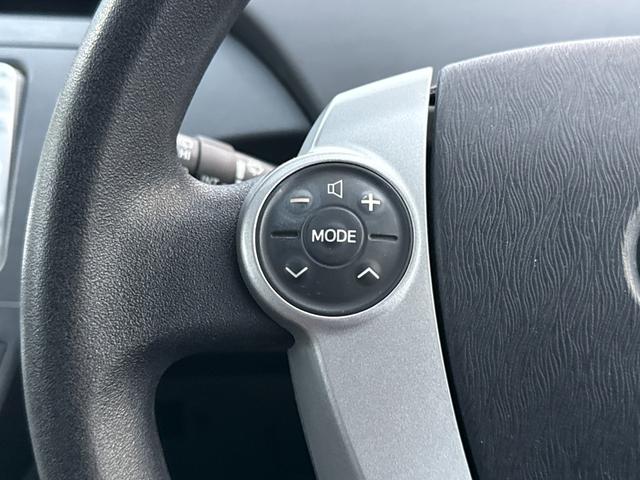 プリウス Ｓ　純正ワンセグＳＤナビ　スマートキー　プッシュスタート　アイドリングストップ　オートライト　オートエアコン　ステアリングスイッチ　フロントフォグライト　ＥＴＣ　ＡＵＸ接続可　全塗装済（元色シルバー）（33枚目）