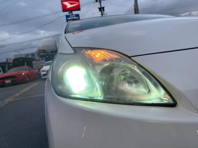 プリウス Ｓ　純正ワンセグＳＤナビ　スマートキー　プッシュスタート　アイドリングストップ　オートライト　オートエアコン　ステアリングスイッチ　フロントフォグライト　ＥＴＣ　ＡＵＸ接続可　全塗装済（元色シルバー）（42枚目）