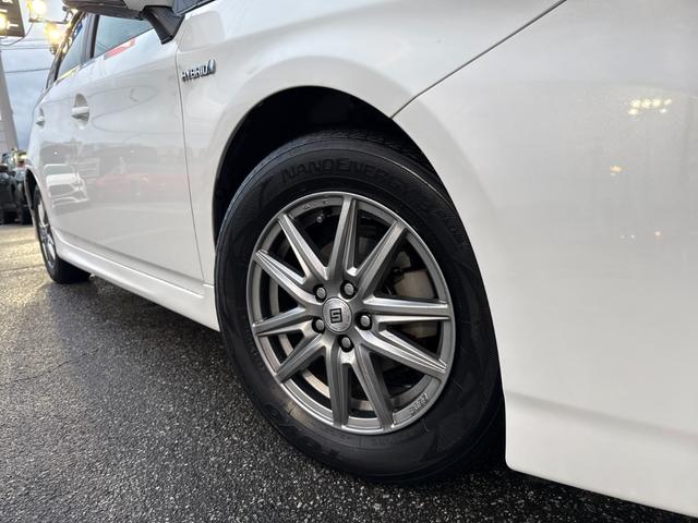 プリウス Ｓ　純正ワンセグＳＤナビ　スマートキー　プッシュスタート　アイドリングストップ　オートライト　オートエアコン　ステアリングスイッチ　フロントフォグライト　ＥＴＣ　ＡＵＸ接続可　全塗装済（元色シルバー）（44枚目）