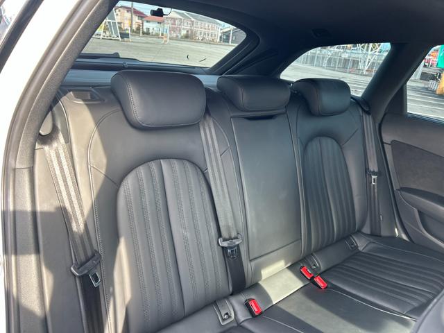 Ａ６アバント ２．０ＴＦＳＩクワトロ　Ｓラインパッケージ　リアコンフォートプラスパッケージ　パドルシフト　純正フルセグナビ　ＢＳＭ　黒革メモリ付パワーシート　オートライト　前後シートヒーター　ＡＣＣ　純正ＯＰ２０インチＡＷ　パノラマサンルーフ　電動リヤゲート（16枚目）