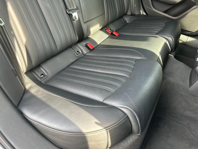 Ａ６アバント ２．０ＴＦＳＩクワトロ　Ｓラインパッケージ　リアコンフォートプラスパッケージ　パドルシフト　純正フルセグナビ　ＢＳＭ　黒革メモリ付パワーシート　オートライト　前後シートヒーター　ＡＣＣ　純正ＯＰ２０インチＡＷ　パノラマサンルーフ　電動リヤゲート（17枚目）