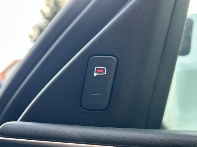 Ａ６アバント ２．０ＴＦＳＩクワトロ　Ｓラインパッケージ　リアコンフォートプラスパッケージ　パドルシフト　純正フルセグナビ　ＢＳＭ　黒革メモリ付パワーシート　オートライト　前後シートヒーター　ＡＣＣ　純正ＯＰ２０インチＡＷ　パノラマサンルーフ　電動リヤゲート（47枚目）