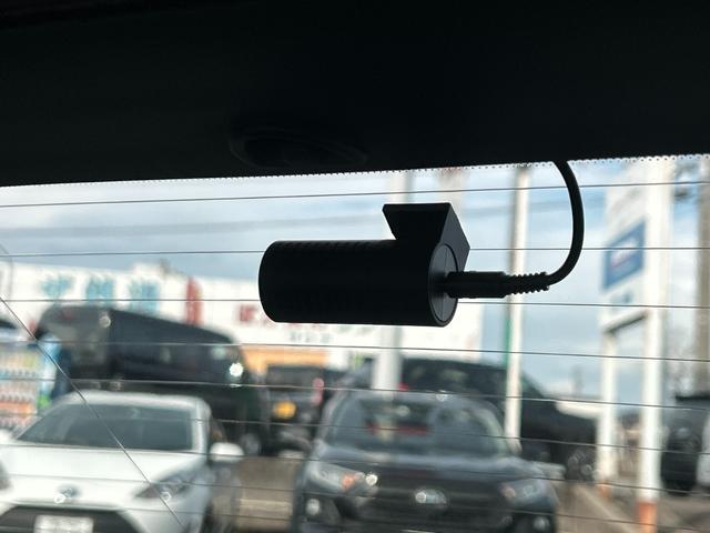 Ａ６アバント ２．０ＴＦＳＩクワトロ　Ｓラインパッケージ　リアコンフォートプラスパッケージ　パドルシフト　純正フルセグナビ　ＢＳＭ　黒革メモリ付パワーシート　オートライト　前後シートヒーター　ＡＣＣ　純正ＯＰ２０インチＡＷ　パノラマサンルーフ　電動リヤゲート（58枚目）