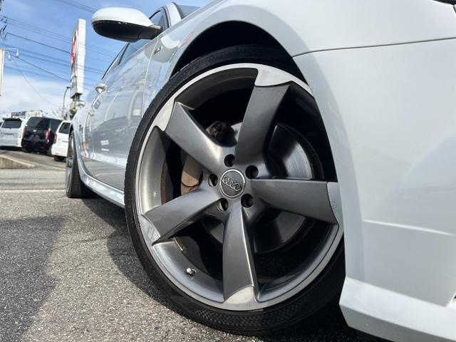 Ａ６アバント ２．０ＴＦＳＩクワトロ　Ｓラインパッケージ　リアコンフォートプラスパッケージ　パドルシフト　純正フルセグナビ　ＢＳＭ　黒革メモリ付パワーシート　オートライト　前後シートヒーター　ＡＣＣ　純正ＯＰ２０インチＡＷ　パノラマサンルーフ　電動リヤゲート（64枚目）