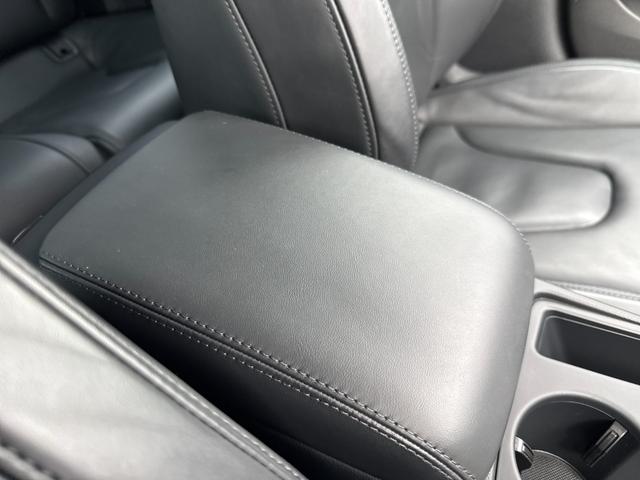 Ａ５スポーツバック ２．０ＴＦＳＩクワトロ　Ｓラインパッケージ　純正フルセグナビ　バックカメラ　パドルシフト　スマートキー　オートライト　オートエアコン　シートヒーター　純正レザーシート　ステアリングスイッチ　ＨＩＤライト　フォグライト前後　純正ＡＷ　ＥＴＣ（37枚目）