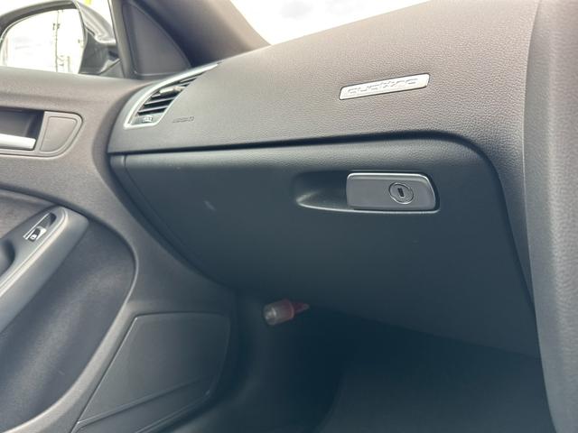 Ａ５スポーツバック ２．０ＴＦＳＩクワトロ　Ｓラインパッケージ　純正フルセグナビ　バックカメラ　パドルシフト　スマートキー　オートライト　オートエアコン　シートヒーター　純正レザーシート　ステアリングスイッチ　ＨＩＤライト　フォグライト前後　純正ＡＷ　ＥＴＣ（39枚目）