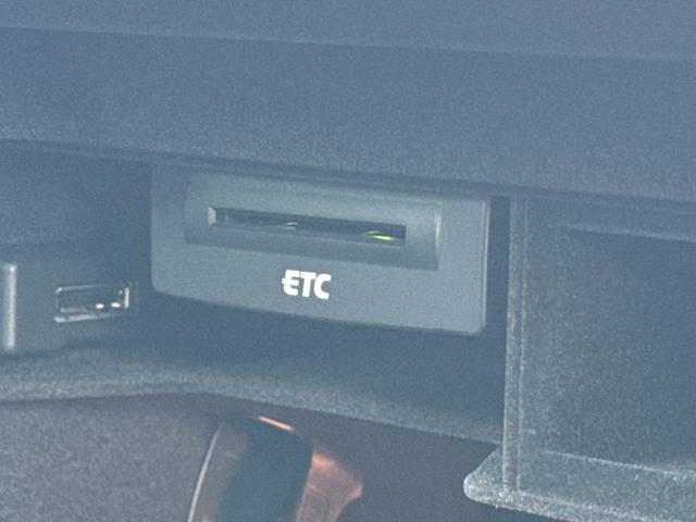 Ａ５スポーツバック ２．０ＴＦＳＩクワトロ　Ｓラインパッケージ　純正フルセグナビ　バックカメラ　パドルシフト　スマートキー　オートライト　オートエアコン　シートヒーター　純正レザーシート　ステアリングスイッチ　ＨＩＤライト　フォグライト前後　純正ＡＷ　ＥＴＣ（41枚目）