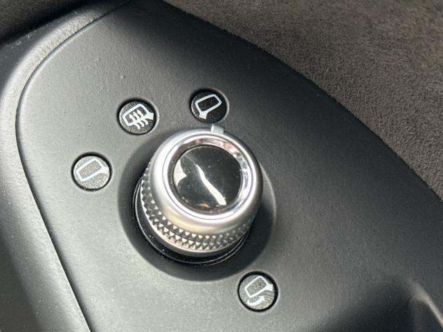 Ａ５スポーツバック ２．０ＴＦＳＩクワトロ　Ｓラインパッケージ　純正フルセグナビ　バックカメラ　パドルシフト　スマートキー　オートライト　オートエアコン　シートヒーター　純正レザーシート　ステアリングスイッチ　ＨＩＤライト　フォグライト前後　純正ＡＷ　ＥＴＣ（49枚目）