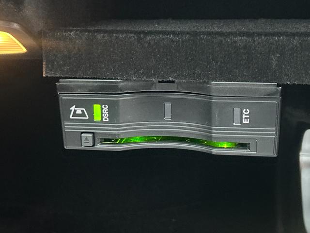 Cクラス C200アバンギャルド AMGライン レザーエクスクルーシブpkg レーダーセーフティpkg エアバランスpkg 純正フルセグナビ バックカメラ パドルシフト BSM HUD オートライト シートヒーター メモリ付赤革パワーシート ETC(35枚目)