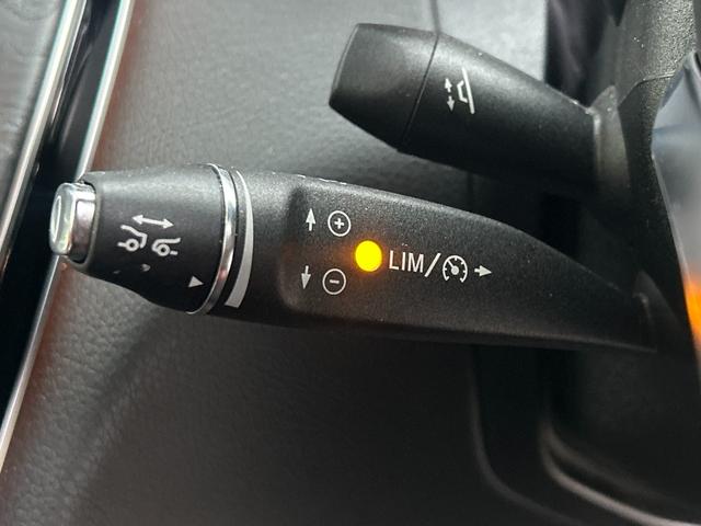 Cクラス C200アバンギャルド AMGライン レザーエクスクルーシブpkg レーダーセーフティpkg エアバランスpkg 純正フルセグナビ バックカメラ パドルシフト BSM HUD オートライト シートヒーター メモリ付赤革パワーシート ETC(41枚目)