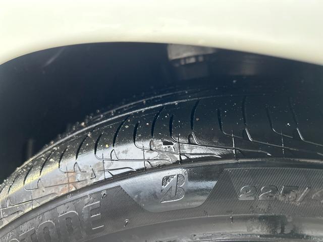 Cクラス C200アバンギャルド AMGライン レザーエクスクルーシブpkg レーダーセーフティpkg エアバランスpkg 純正フルセグナビ バックカメラ パドルシフト BSM HUD オートライト シートヒーター メモリ付赤革パワーシート ETC(56枚目)