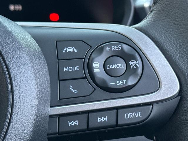 �����Ԃ̉^�]���ɖ𗧂A�_�v�e�B�u�N���[�Y�R���g���[���i�`�b�b�j�����ڂ���Ă��܂��B