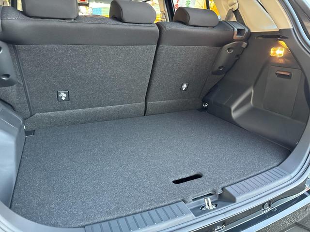 �傫�ȉו�������g�����N�ł��B�V�[�g��|���΂���ɐςݍ��݂��\�ɂȂ�܂��B