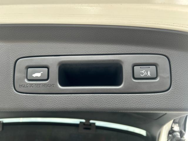 ヴェゼル ｅ：ＨＥＶ　Ｚ　１オーナー　フルセグメモリーナビ　バックカメラ　パドルシフト　機能照明　ＢＳＭ　オートライト　オートエアコン　シートヒーター　ＡＣＣ　ステアリングスイッチ　純正ＡＷ　フォグライト　電動リヤゲート（53枚目）