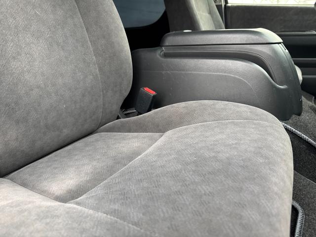 ハイエースワゴン ＧＬ　１オーナー　メーカーＯＰＡＷ　メーカーＯＰＬＥＤライト　両側電動スライドドア　コーナーセンサー　フルセグメモリーナビ　バックカメラ　オートライト　オートエアコン　ステアリングスイッチ　フォグライト前後（16枚目）