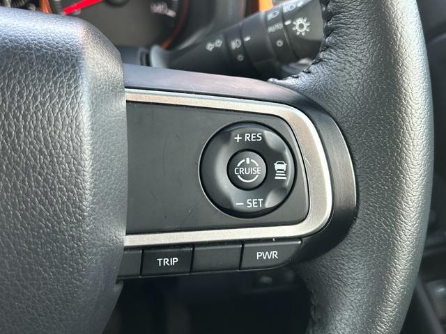 �����Ԃ̉^�]���ɖ𗧂A�_�v�e�B�u�N���[�Y�R���g���[���i�`�b�b�j�����ڂ���Ă��܂��B