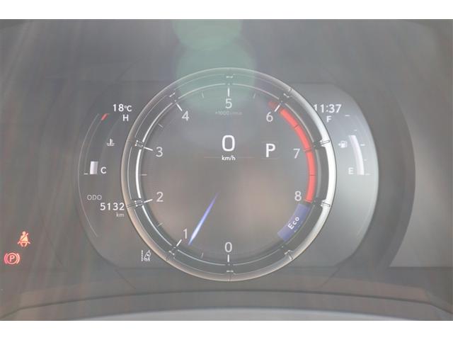 ＩＳ ＩＳ３００　Ｆスポーツモードブラック　パンク修理キット（スペアタイヤレス）マークレビンソンプレミアムサラウンドサウンドシステム　ムーンルーフ　パノラミックビューモニター　本革シート　１９インチアルミ　Ｆ専用オレンジブレーキキャリパー（10枚目）