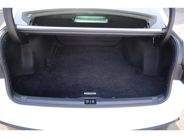 ＩＳ ＩＳ３００　Ｆスポーツモードブラック　パンク修理キット（スペアタイヤレス）マークレビンソンプレミアムサラウンドサウンドシステム　ムーンルーフ　パノラミックビューモニター　本革シート　１９インチアルミ　Ｆ専用オレンジブレーキキャリパー（17枚目）