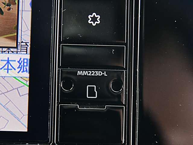 ノート Ｘ　ＦＯＵＲ　１．２　Ｘ　ＦＯＵＲ　４ＷＤ　純正デカナビドラレコＥＴＣ　エマージェンシーブレーキ　踏み間違い衝突防止アシスト　車線逸脱警報　キーレス　カーテレビ（地デジ）　ＬＥＤヘッドライト　エアコン　エアバッグ（10枚目）