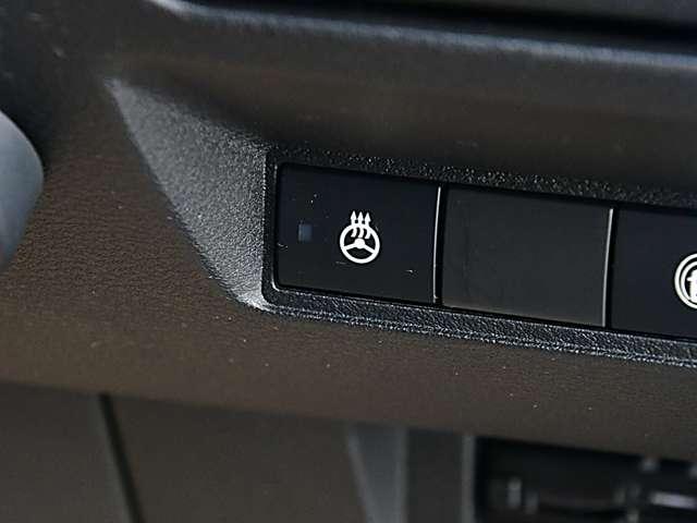 ノート Ｘ　ＦＯＵＲ　１．２　Ｘ　ＦＯＵＲ　４ＷＤ　純正デカナビドラレコＥＴＣ　エマージェンシーブレーキ　アラウンドビューモニター　踏み間違い衝突防止アシスト　車線逸脱警報　カーテレビ（地デジ）　ＬＥＤヘッドライト　ＡＢＳ（8枚目）