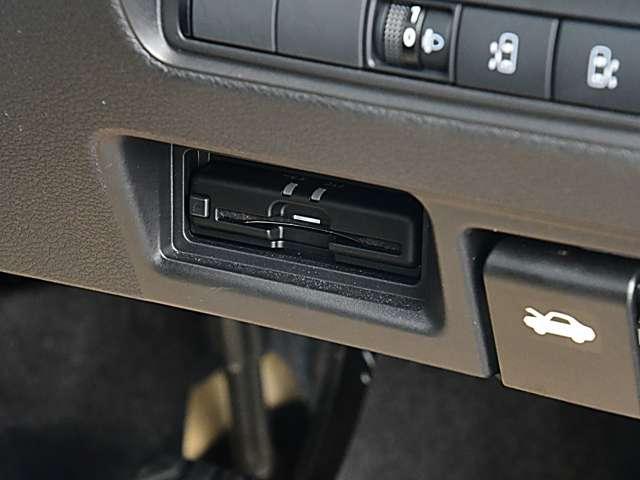 セレナ 2.0 XV 純正デカナビドラレコETC(10枚目)