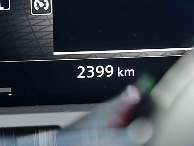 オーラ 1.2 G FOUR レザーエディション 4WD 当社社有車(6枚目)