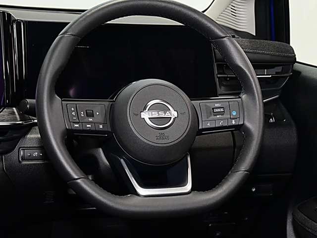 オーラ 1.2 G FOUR レザーエディション 4WD 当社社有車(7枚目)