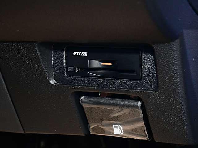 オーラ 1.2 G FOUR レザーエディション 4WD 当社社有車(9枚目)