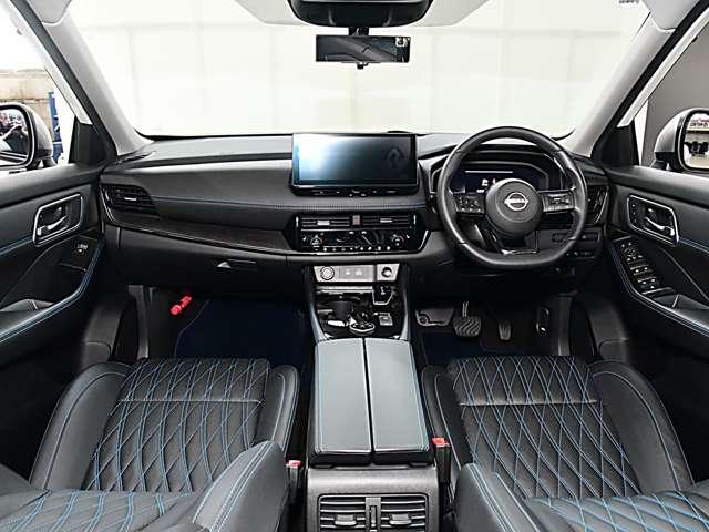 静かさと上質な仕立てのよさ、守られている心地よさを感じる室内空間です。