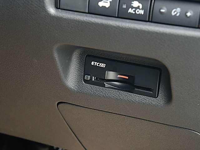 ビルトインＥＴＣ２．０が付いています。高速道路をスムーズに通れますし、割引も有ったりします。