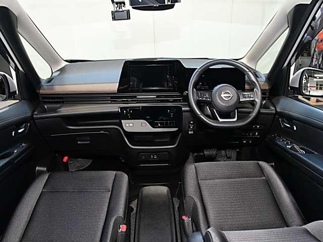 セレナ 1.4 e-POWER ハイウェイスターV(3枚目)