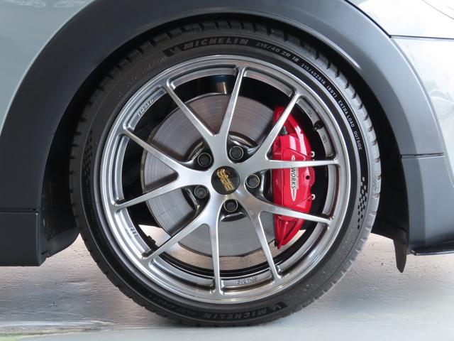 ＭＩＮＩ ジョンクーパーワークス　ＢＢＳ　ＲＩ－Ａ１８インチアルミ　ビルシュタイン車高調　アムゼックスフロントスポイラー　本革　サンルーフ　地デジフルセグＴＶ　Ｂカメラ　ユニオンジャックテール　低ダストブレーキパッド　ＨＵＤ　ＬＥＤ（18枚目）