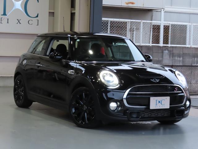 MINI クーパーS ペッパーパッケージ 1オーナー車 JCWステアリング ブラック17インチアルミ ユニオンジャックテールランプ コンフォートアクセス 純正ナビ バックカメラ パークセンサー エキサイトメントパッケージ(3枚目)