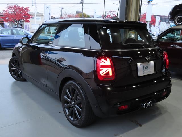 MINI クーパーS ペッパーパッケージ 1オーナー車 JCWステアリング ブラック17インチアルミ ユニオンジャックテールランプ コンフォートアクセス 純正ナビ バックカメラ パークセンサー エキサイトメントパッケージ(16枚目)