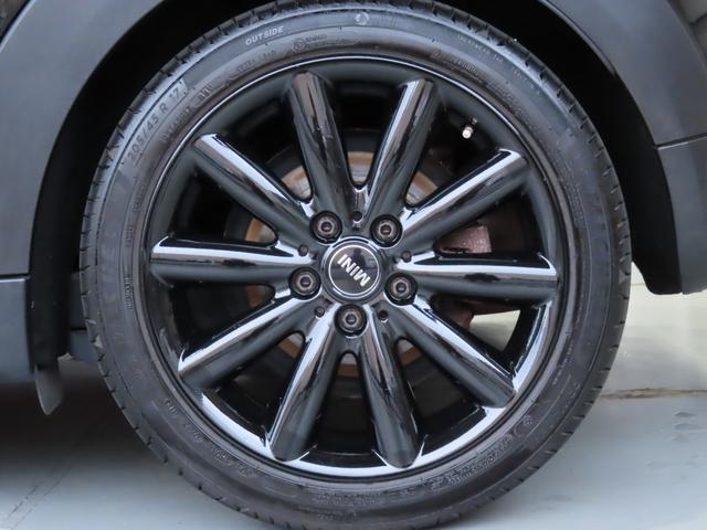 MINI クーパーS ペッパーパッケージ 1オーナー車 JCWステアリング ブラック17インチアルミ ユニオンジャックテールランプ コンフォートアクセス 純正ナビ バックカメラ パークセンサー エキサイトメントパッケージ(18枚目)