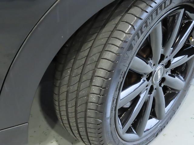 MINI クーパーS ペッパーパッケージ 1オーナー車 JCWステアリング ブラック17インチアルミ ユニオンジャックテールランプ コンフォートアクセス 純正ナビ バックカメラ パークセンサー エキサイトメントパッケージ(20枚目)
