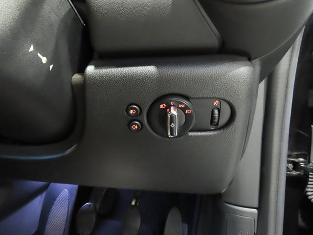 MINI クーパーS ペッパーパッケージ 1オーナー車 JCWステアリング ブラック17インチアルミ ユニオンジャックテールランプ コンフォートアクセス 純正ナビ バックカメラ パークセンサー エキサイトメントパッケージ(28枚目)