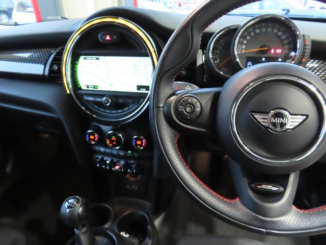 MINI クーパーS ペッパーパッケージ 1オーナー車 JCWステアリング ブラック17インチアルミ ユニオンジャックテールランプ コンフォートアクセス 純正ナビ バックカメラ パークセンサー エキサイトメントパッケージ(42枚目)