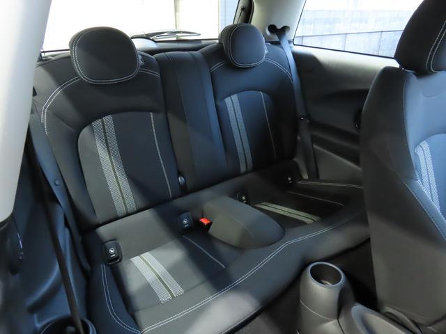 MINI クーパーS ペッパーパッケージ 1オーナー車 JCWステアリング ブラック17インチアルミ ユニオンジャックテールランプ コンフォートアクセス 純正ナビ バックカメラ パークセンサー エキサイトメントパッケージ(43枚目)