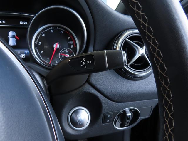 GLAクラス GLA220 4マチック プレミアムパッケージ パノラミックスライディングルーフ 黒本革左右パワーシート ヒーター付 ハーマンカードンサウンド アンビエントライト 電動テールゲート カープレイ アンドロイドオート LEDライト(60枚目)