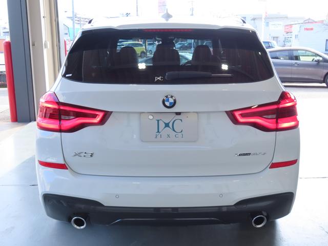 Ｘ３ ｘＤｒｉｖｅ　２０ｄ　Ｍスポーツハイラインパッケージ　セレクトパッケージ　パノラミックスライディングルーフ　ブラウンフルレザー　前後シートヒーター　２０インチアルミ　アンビエントライト　ライトカーペット　カープレイ　アンドロイドオート　ハーマンカードン（12枚目）