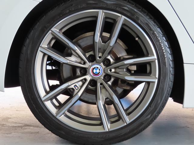 3シリーズ 320i Mスポーツ コンフォートパッケージ パーキングアシストプラス 19インチアルミ 電動トランク 全方位バックカメラ アンビエントライト ライトカーペット ナビ 地デジフルセグTV HDMI カープレイ アンドロイドオート シートヒーター付(32枚目)