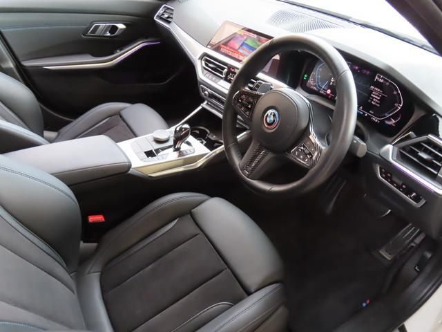 3シリーズ 320i Mスポーツ コンフォートパッケージ パーキングアシストプラス 19インチアルミ 電動トランク 全方位バックカメラ アンビエントライト ライトカーペット ナビ 地デジフルセグTV HDMI カープレイ アンドロイドオート シートヒーター付(71枚目)