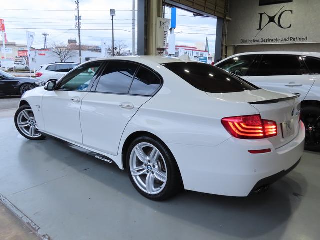 ５シリーズ ５２３ｉ　Ｍスポーツ　ハイラインパッケージ　プラスＰＫＧ　フロント＆トランクスポイラー　ブラックグリル　１９ＡＷ　インテリジェントセーフティ　ＡＣＣ　マルチディスプレイメーター　アダプティンブＬＥＤヘッドライト　前後シートヒーター　ブラインド（32枚目）