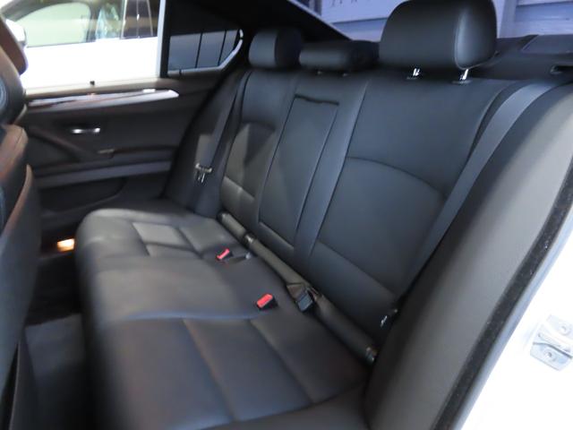 ５シリーズ ５２３ｉ　Ｍスポーツ　ハイラインパッケージ　プラスＰＫＧ　フロント＆トランクスポイラー　ブラックグリル　１９ＡＷ　インテリジェントセーフティ　ＡＣＣ　マルチディスプレイメーター　アダプティンブＬＥＤヘッドライト　前後シートヒーター　ブラインド（76枚目）