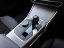 320i Mスポーツ コンフォートパッケージ パーキングアシストプラス 19インチアルミ 電動トランク 全方位バックカメラ アンビエントライト ライトカーペット ナビ 地デジフルセグTV HDMI カープレイ アンドロイドオート シートヒーター付(26枚目)