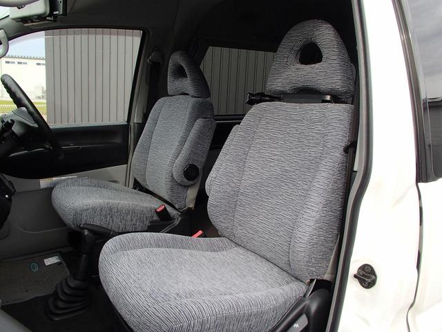 シャモニー 切替4WD 社外メモリーナビ フルセグTV KYBリフトアップショック オーバーフェンダー オートステップ ETC コーナーセンサー BFグッドリッチホワイトレタータイヤ ブロウズ16AW 社外HID(21枚目)