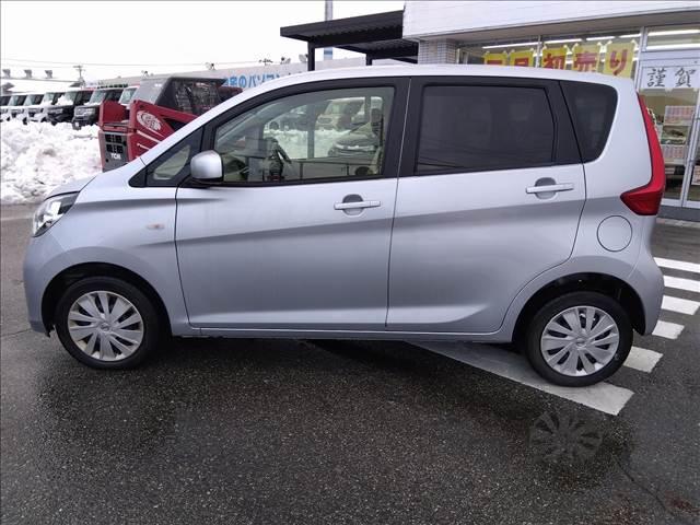 デイズ Ｊ　走行３．８万Ｋｍ☆革調シートカバー☆試乗出来ます☆　走行３．８万Ｋｍ☆革調シートカバー☆ベンチシート☆オートリトラミラー☆ヘッドライトレベライザー☆プライバシーガラス☆キーレス☆試乗出来ます☆（8枚目）