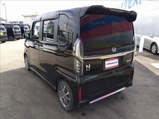 N-BOXカスタム ホンダセンシング☆ナビTV☆Bluetooth☆バックカメラ ホンダセンシング☆ナビTV☆Bluetooth☆バックカメラ☆電動ドア☆アイドリングストップ☆前席シートヒーター☆LEDオートライト☆LEDフォグ☆禁煙車☆オートブレーキホールド☆全方位UVカット☆(7枚目)
