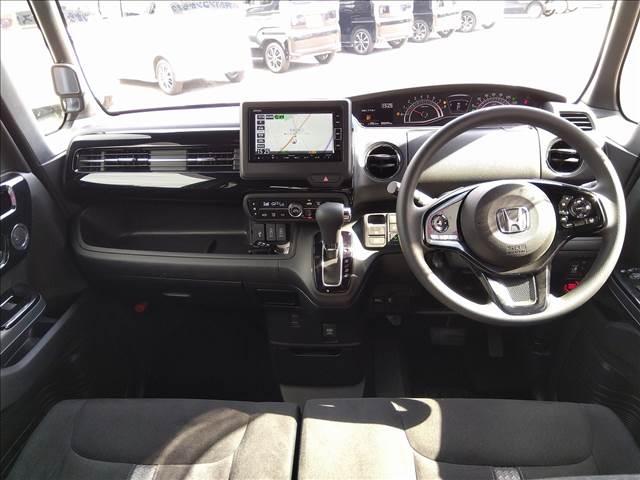 N-BOXカスタム ホンダセンシング☆ナビTV☆Bluetooth☆バックカメラ ホンダセンシング☆ナビTV☆Bluetooth☆バックカメラ☆電動ドア☆アイドリングストップ☆前席シートヒーター☆LEDオートライト☆LEDフォグ☆禁煙車☆オートブレーキホールド☆全方位UVカット☆(11枚目)